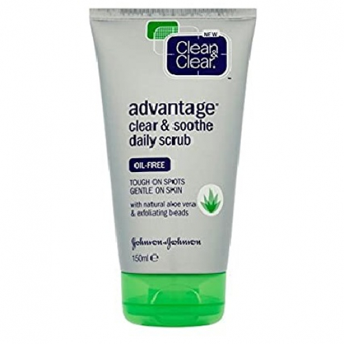 Clean & Clear Advantage Clear & Soothe Daily Scrub 150ML